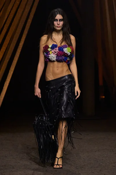 Look 35
